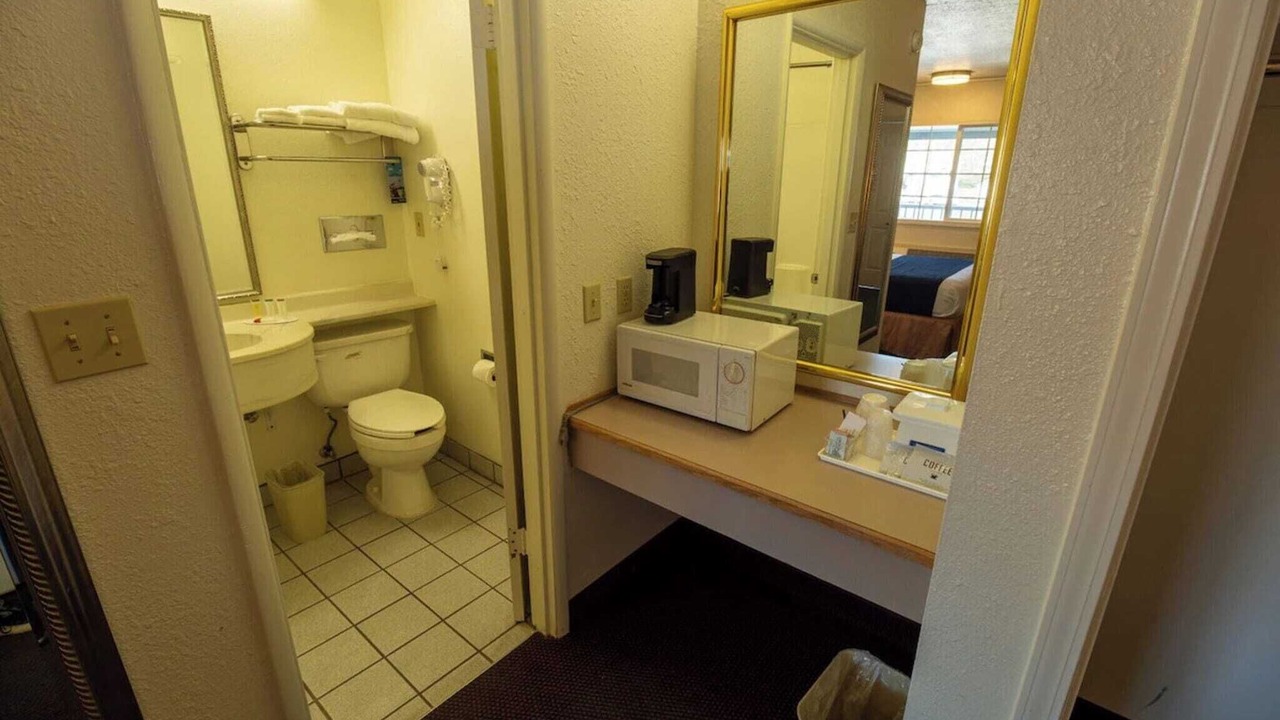 Photo of Bathroom in Pendleton