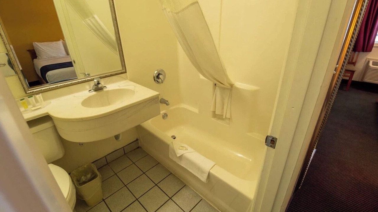 Photo of Bathroom in Pendleton