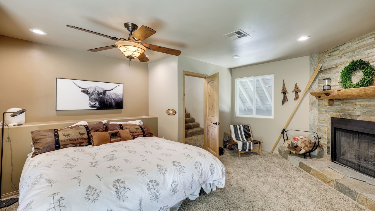 Photo of Bedroom in Cedar Glen