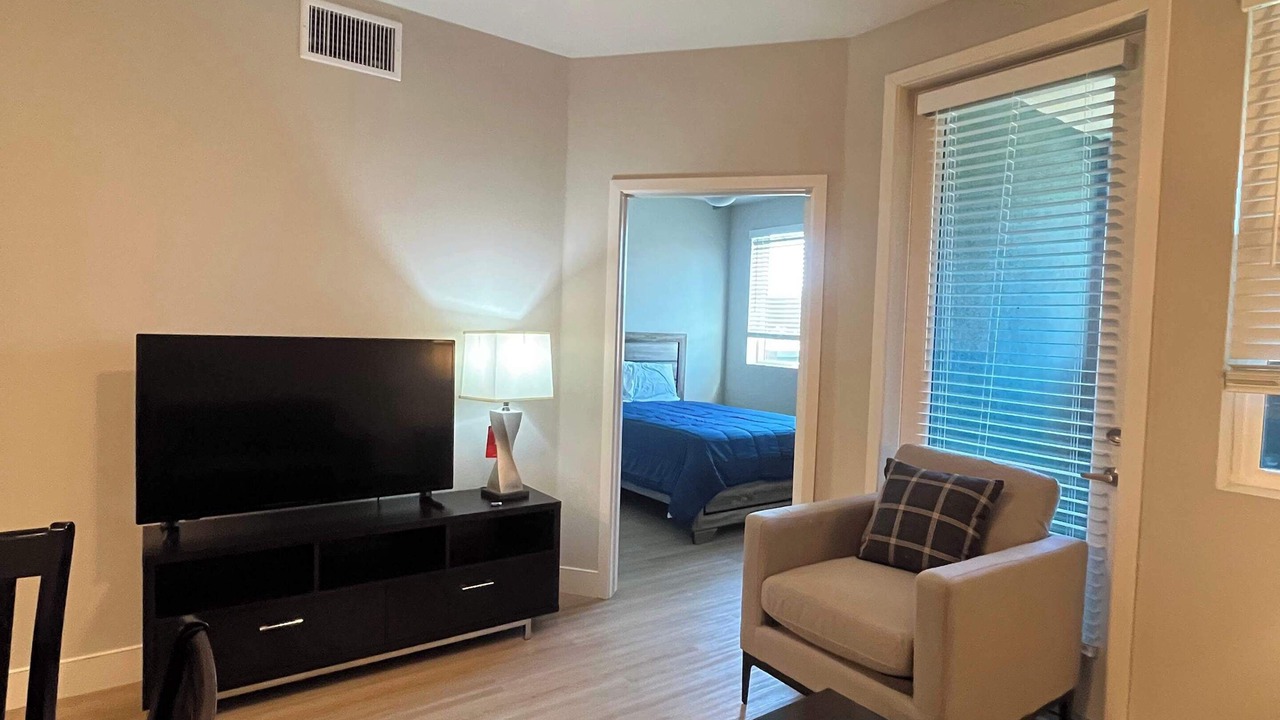 Photo of Livingroom in Midway District