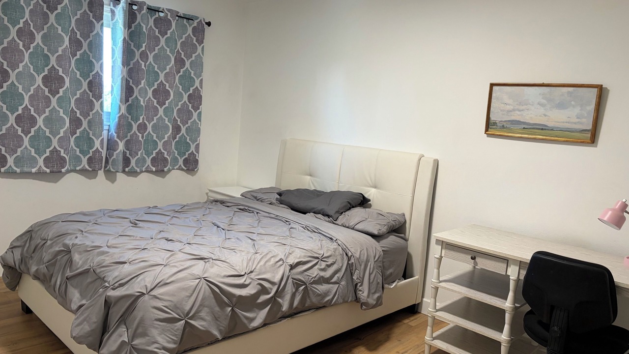 Photo of Bedroom in Rowland Heights