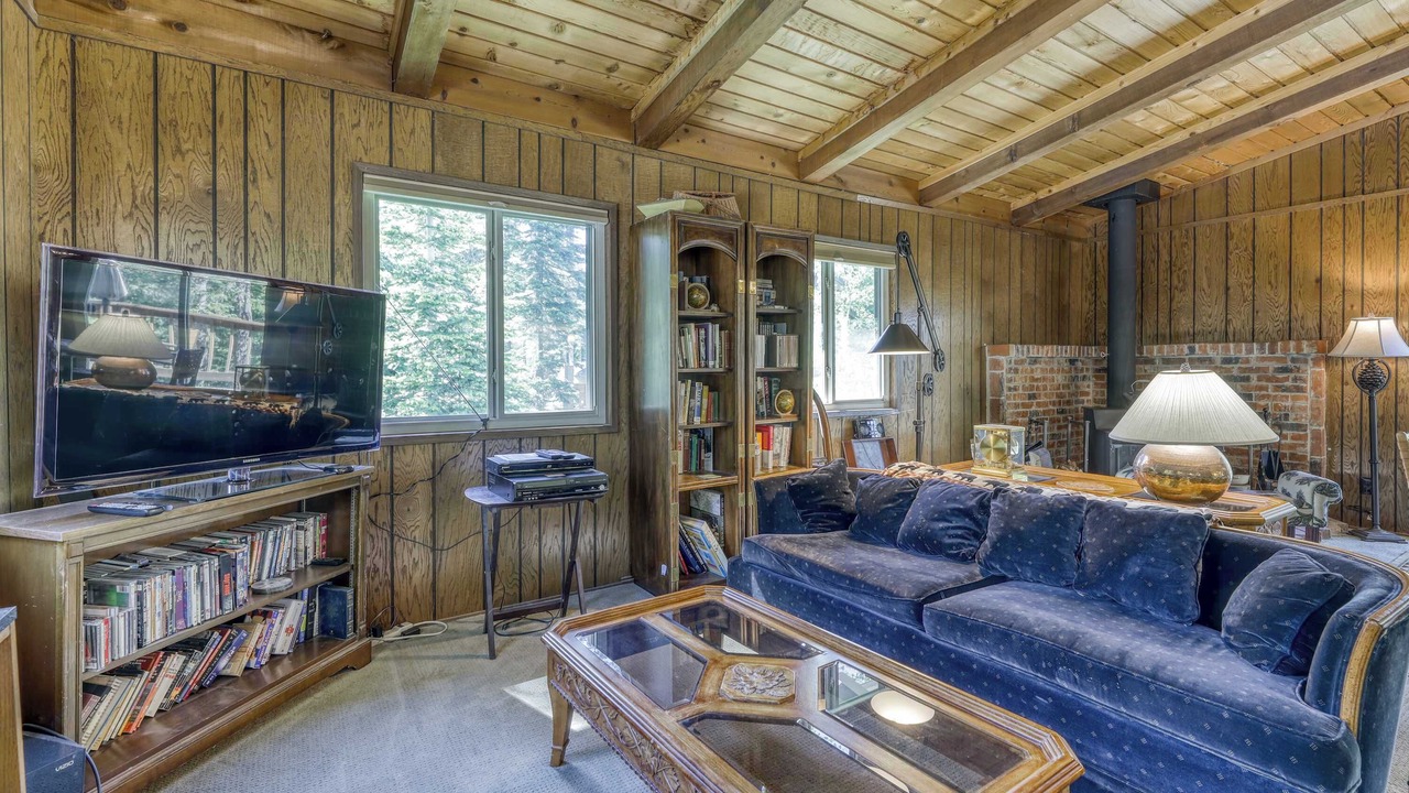 Photo of Livingroom in McKinney Estates
