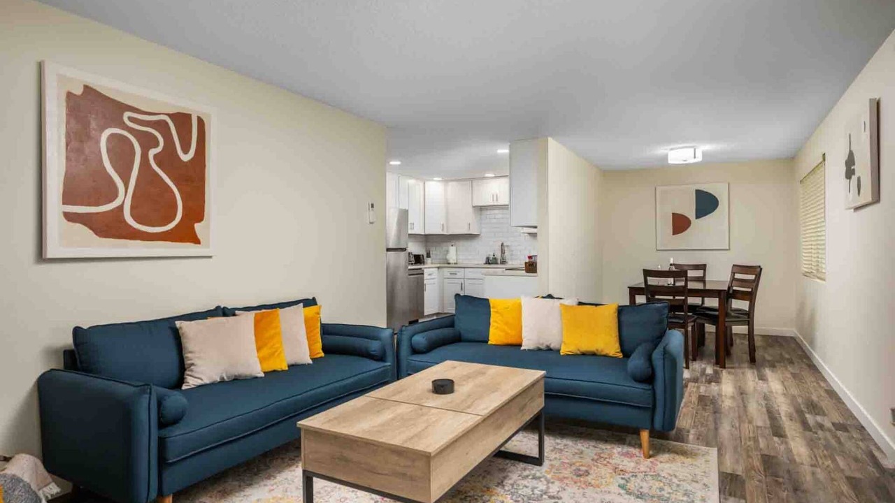 Photo of Livingroom in West Salem