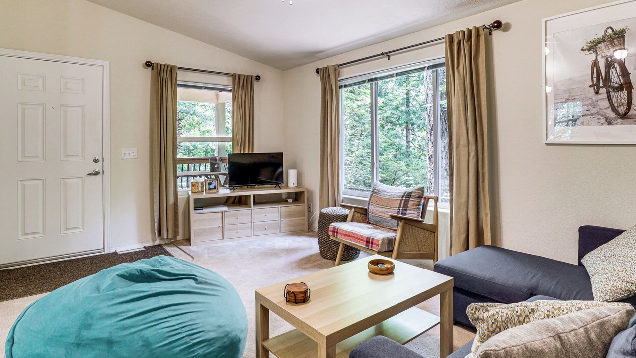 Photo of Livingroom in Marion County