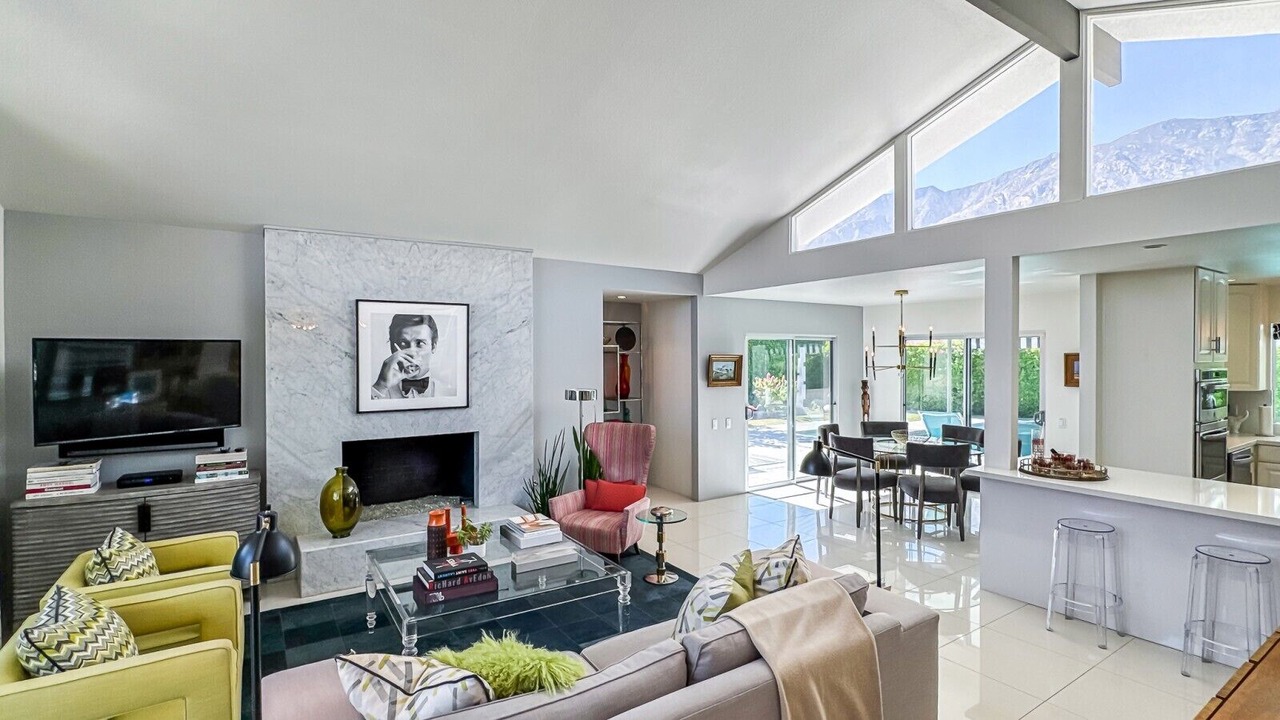 Photo of Bedroom in Canyon Corridor