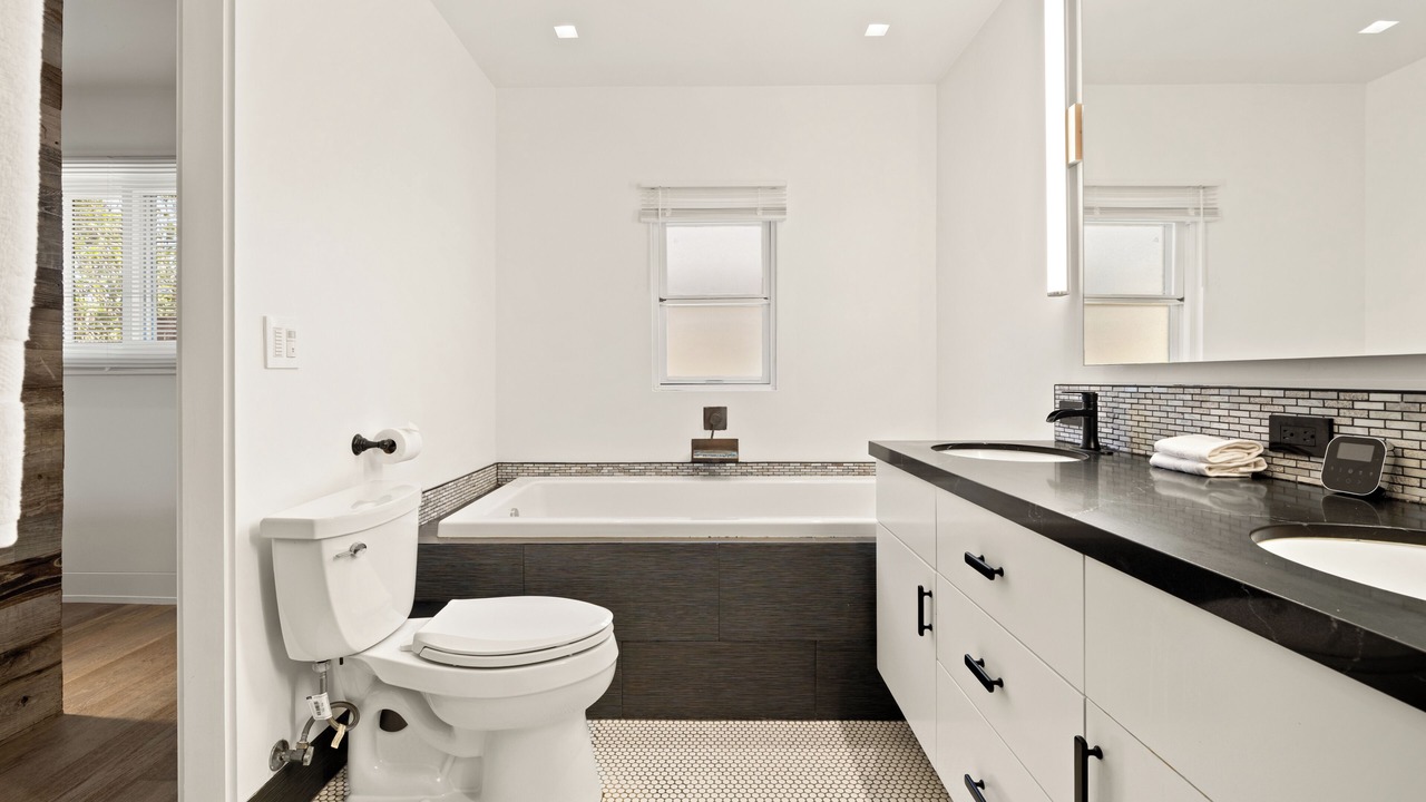 Photo of Bathroom in El Segundo