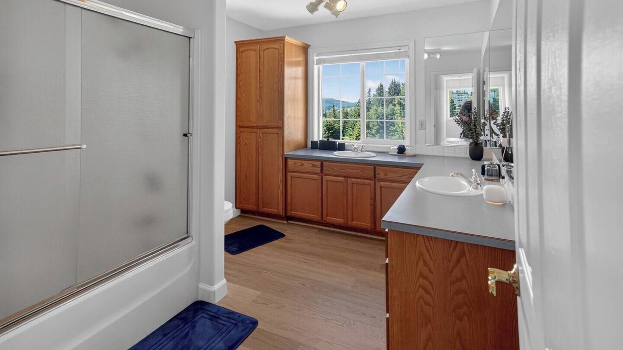Photo of Bathroom in Alpine