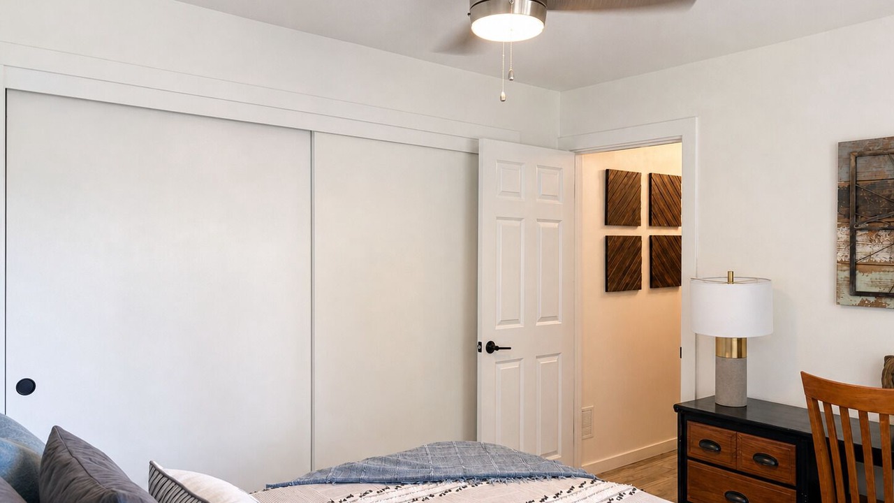 Photo of Bedroom in Peninsula Village