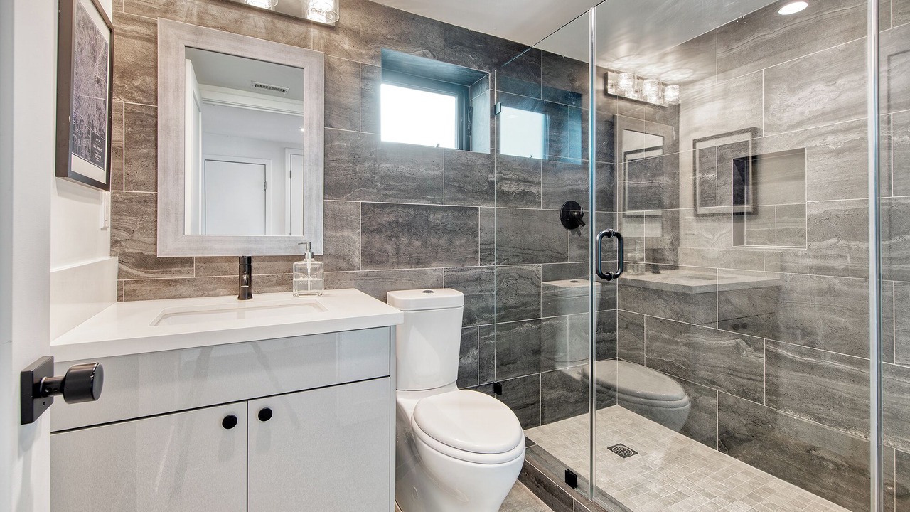 Photo of Bathroom in Silver Strand