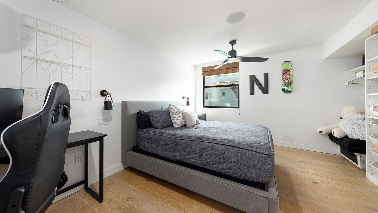 Photo of Bedroom in Silver Strand