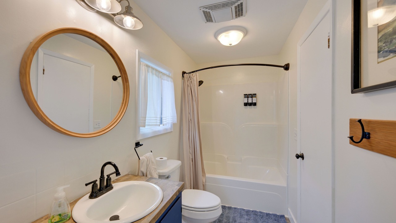 Photo of Bathroom in Seaview