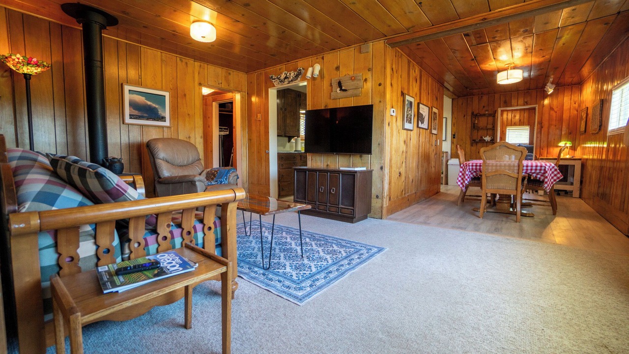 Photo of Livingroom in Fort Klamath