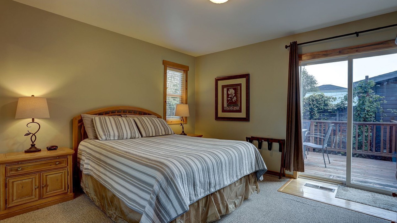 Photo of Bedroom in River West