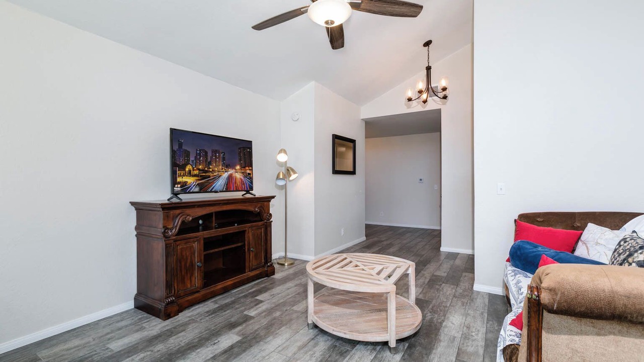 Photo of Livingroom in Chino