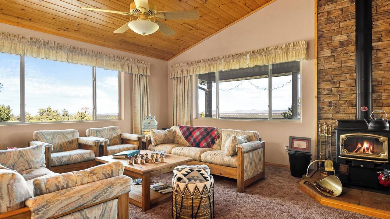 Photo of Livingroom in Springerville