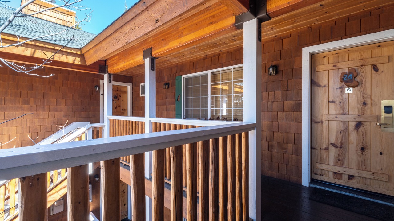 Photo of Patio Balcony in Tahoya Shores