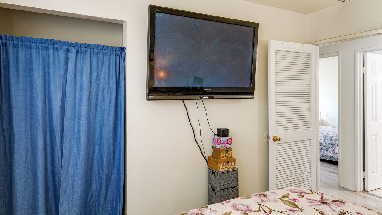 Photo of Bedroom in Bakersfield