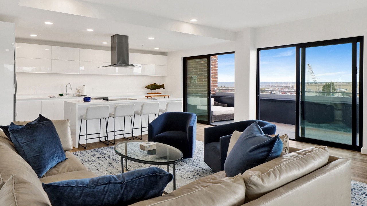 Photo of Livingroom in Central Business District