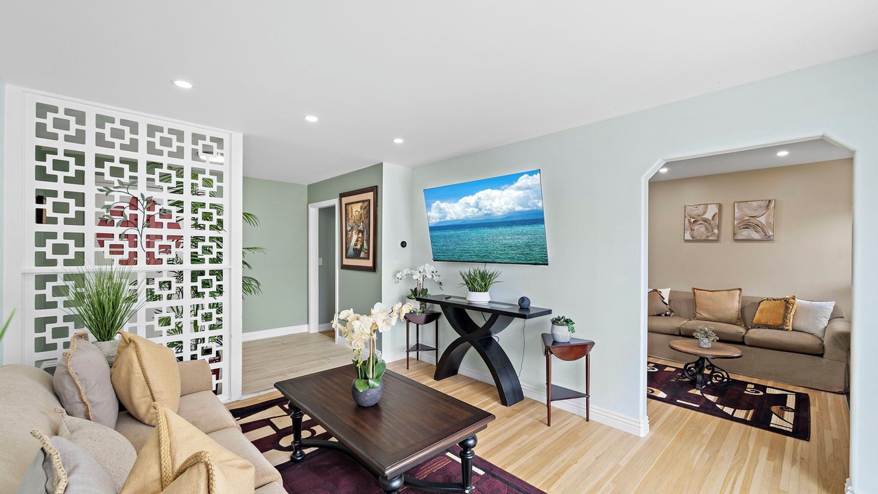 Photo of Livingroom in Southwest Anaheim