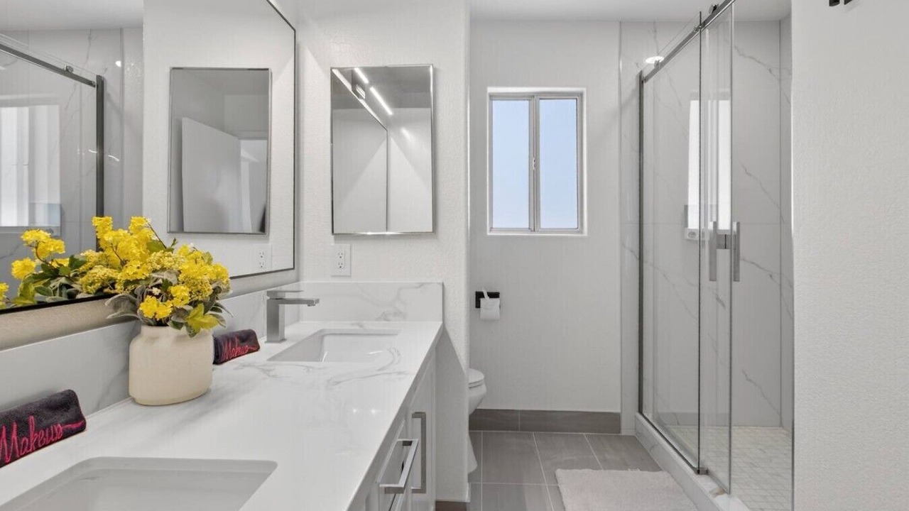 Photo of Bathroom in North Las Vegas