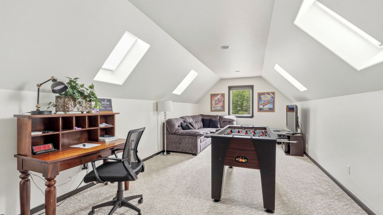 Photo of Bedroom in Sisters