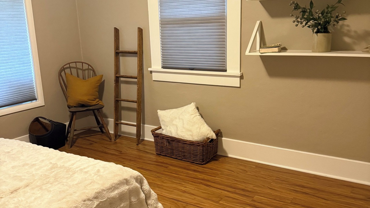 Photo of Bedroom in Coos Bay