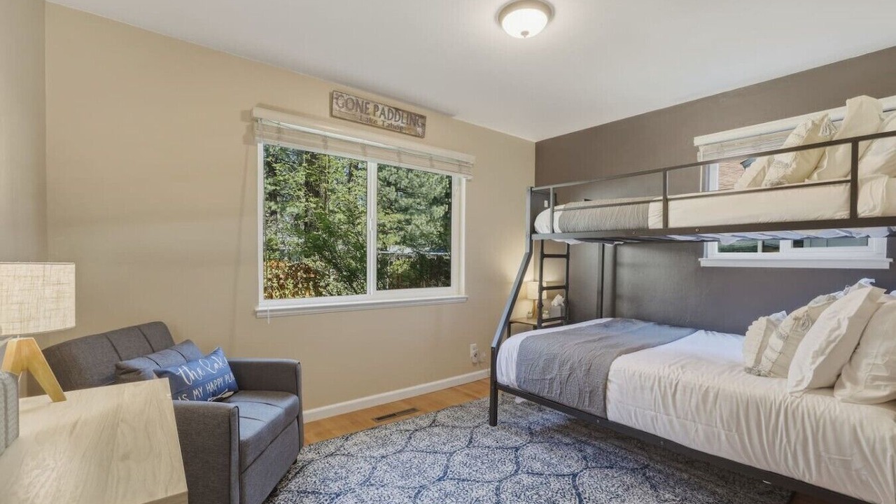 Photo of Bedroom in Tahoe Island