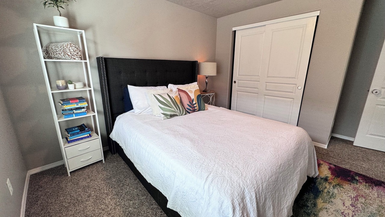 Photo of Bedroom in Larkspur