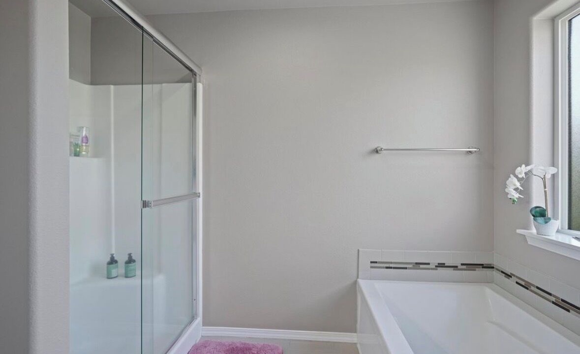 Photo of Bathroom in Larkspur