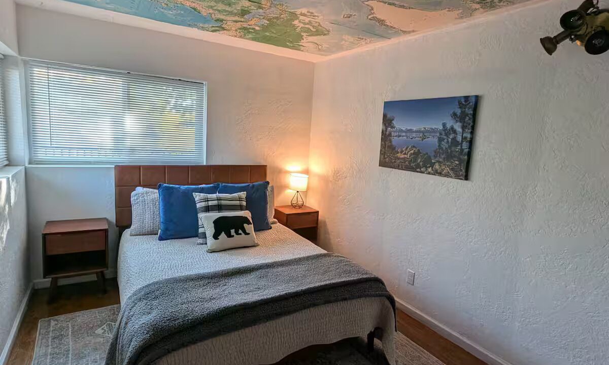 Photo of Bedroom in West University