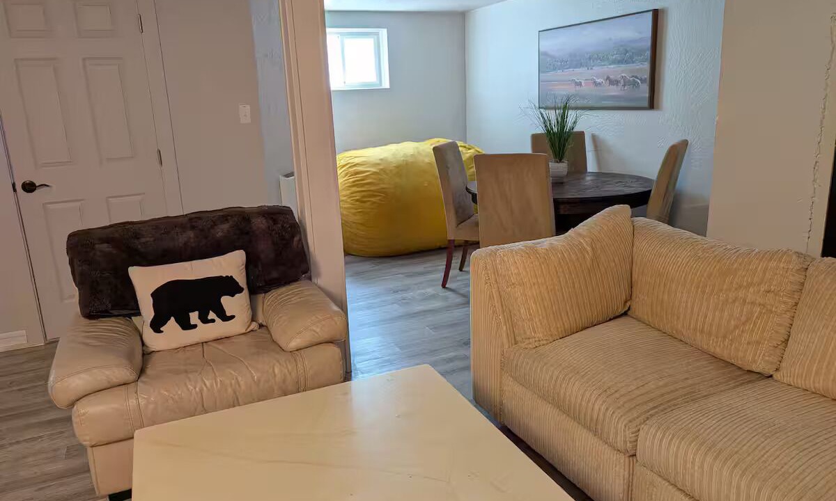 Photo of Livingroom in West University
