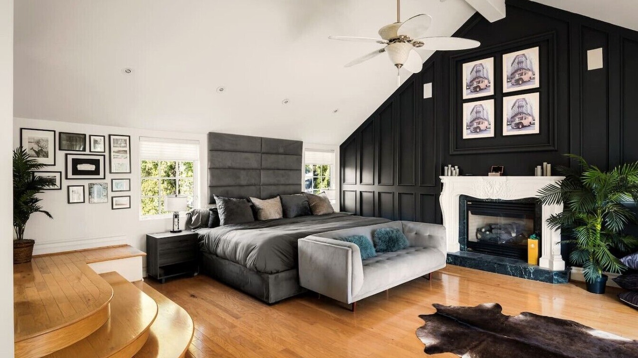 Photo of Livingroom in Woodland Hills