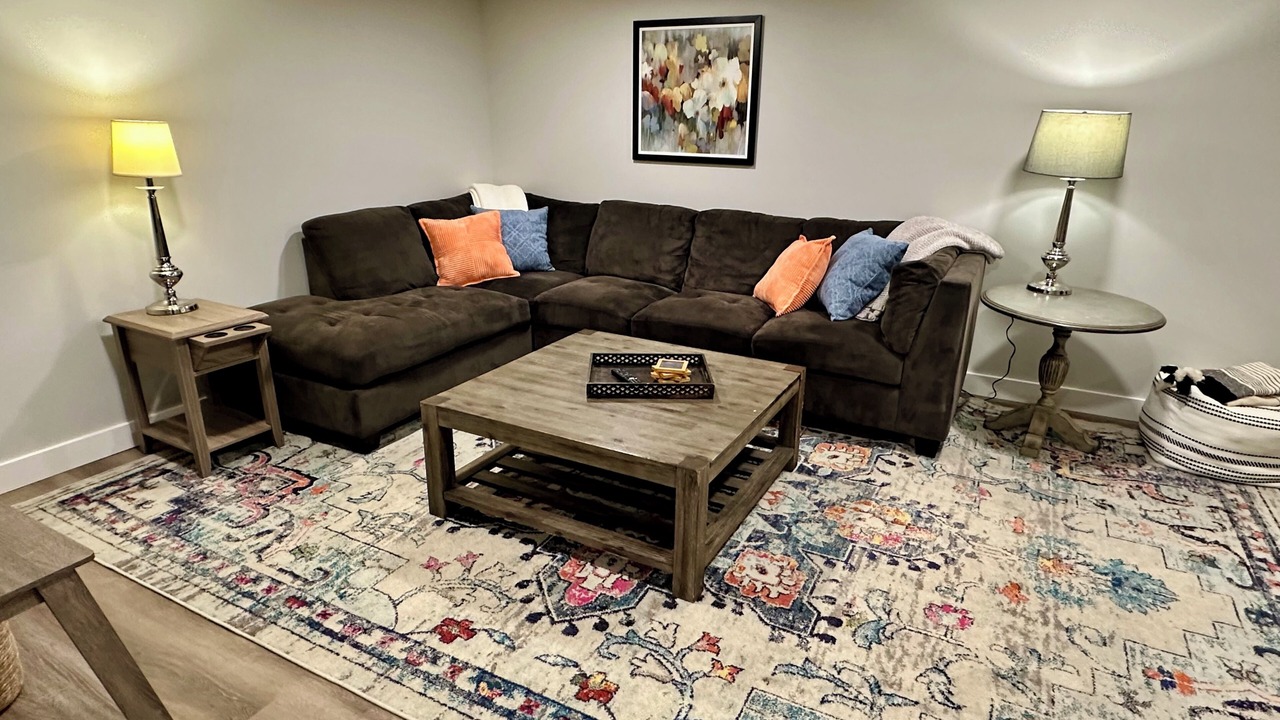 Photo of Livingroom in Brownstown
