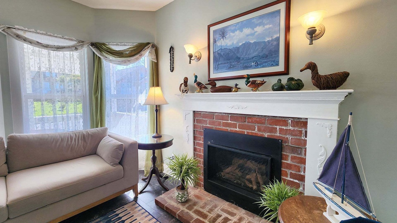 Photo of Livingroom in Newport