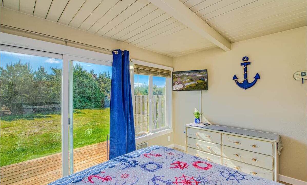 Photo of Bedroom in Ocean Shores