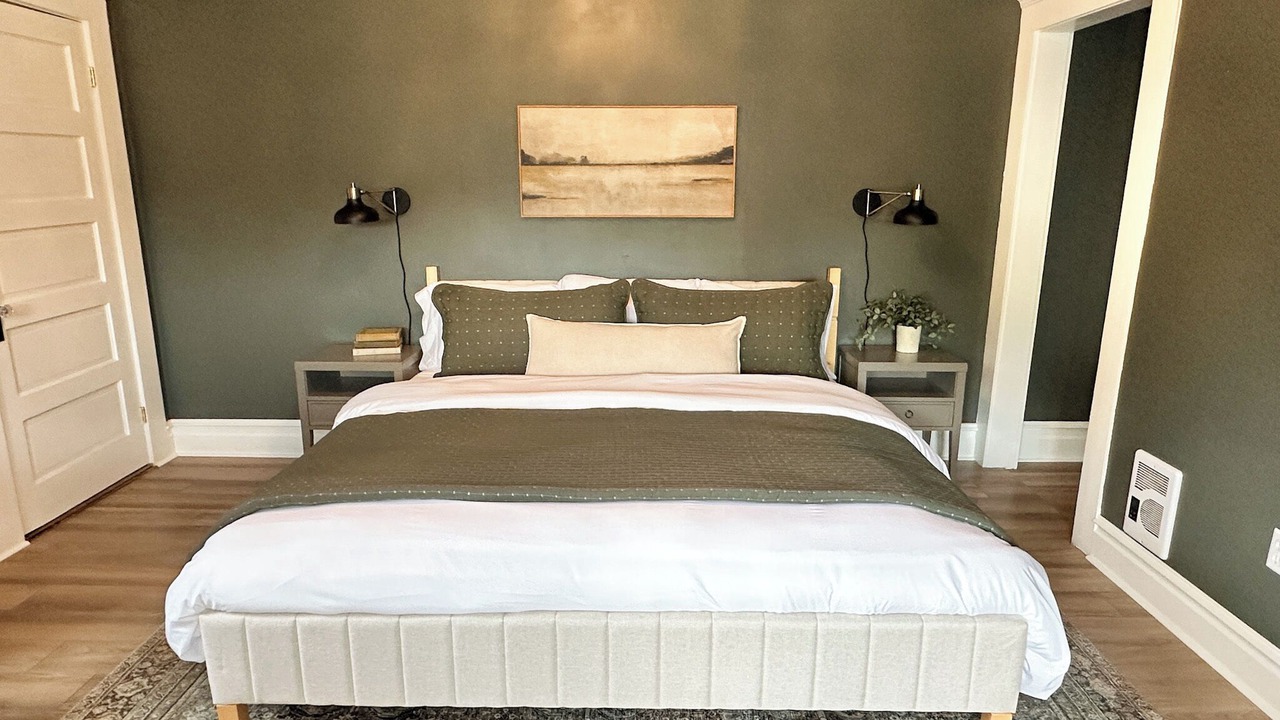 Photo of Bedroom in Clatskanie
