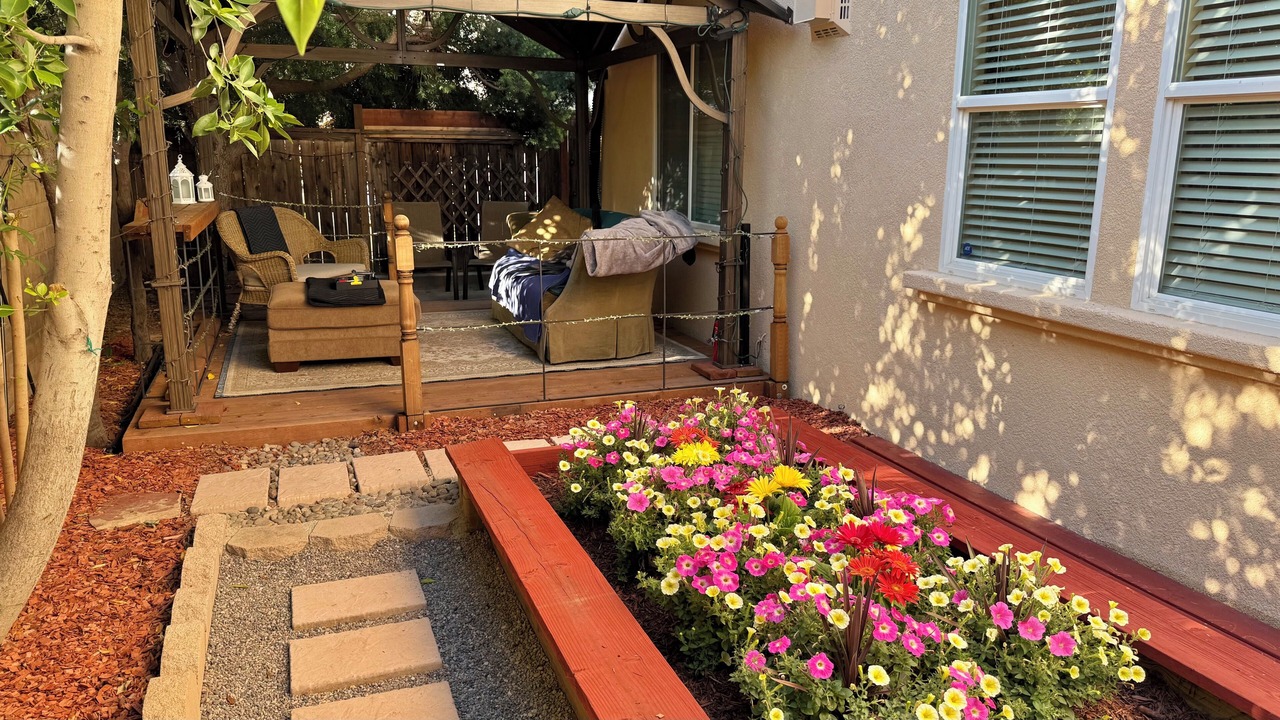Photo of Patio Balcony in Canoga Park