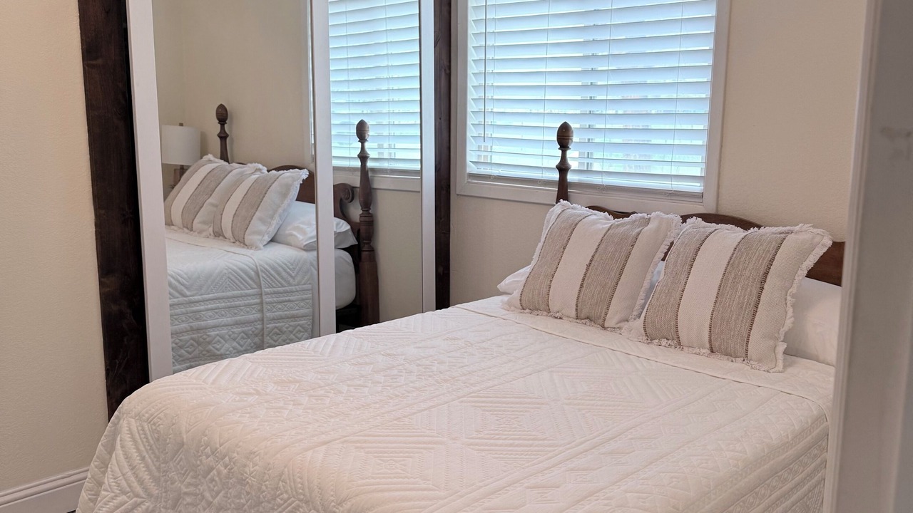 Photo of Bedroom in Klamath Falls