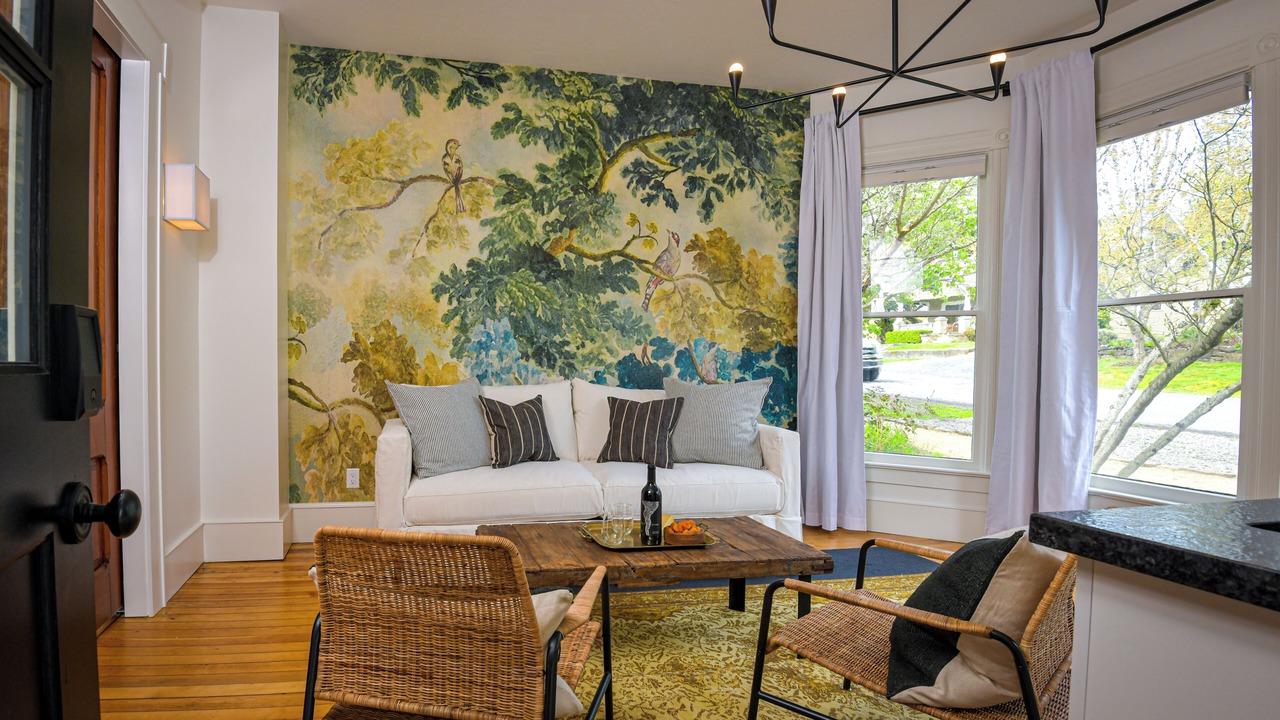 Photo of Livingroom in Jacksonville