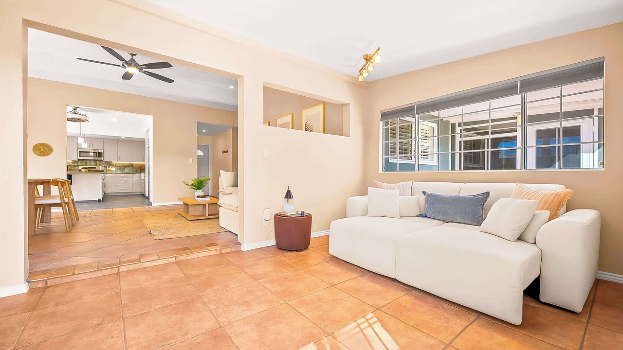 Photo of Livingroom in Bay Ho