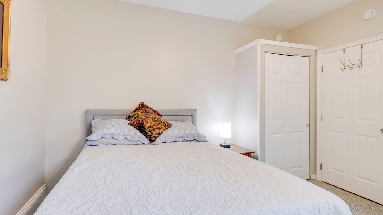 Photo of Bedroom in Warrenton