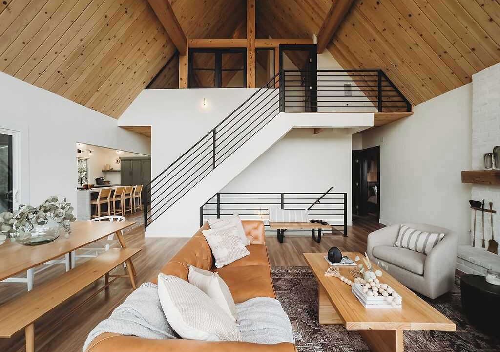 Photo of Livingroom in Cedar Glen