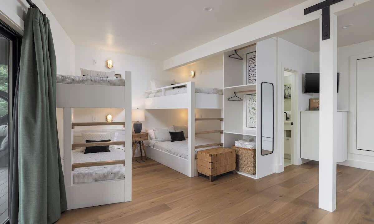 Photo of Bedroom in Cedar Glen