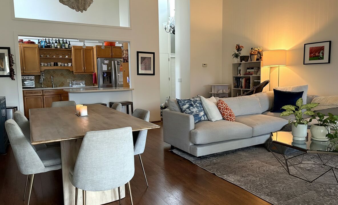 Photo of Livingroom in Quail Lodge