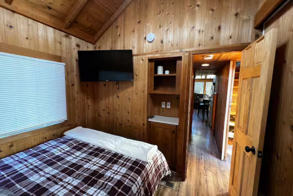 Photo of Bedroom in Red Bluff