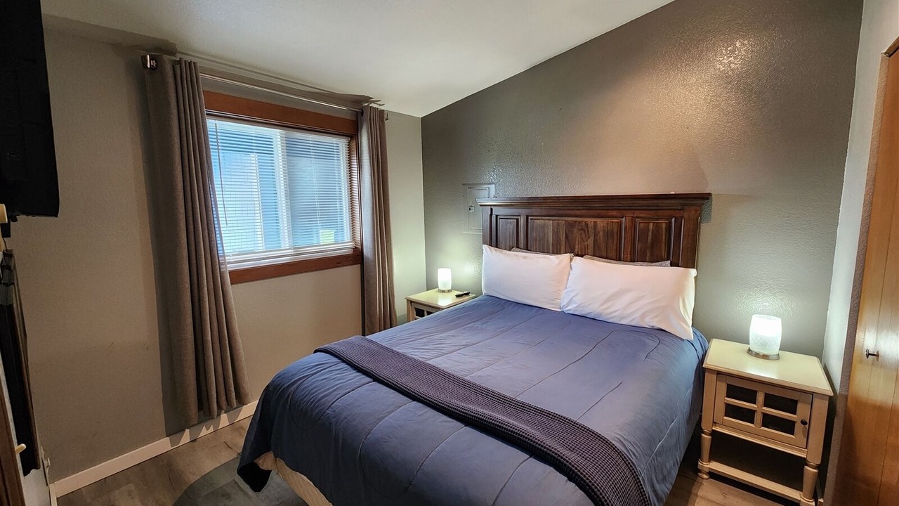 Photo of Bedroom in Ocean Shores