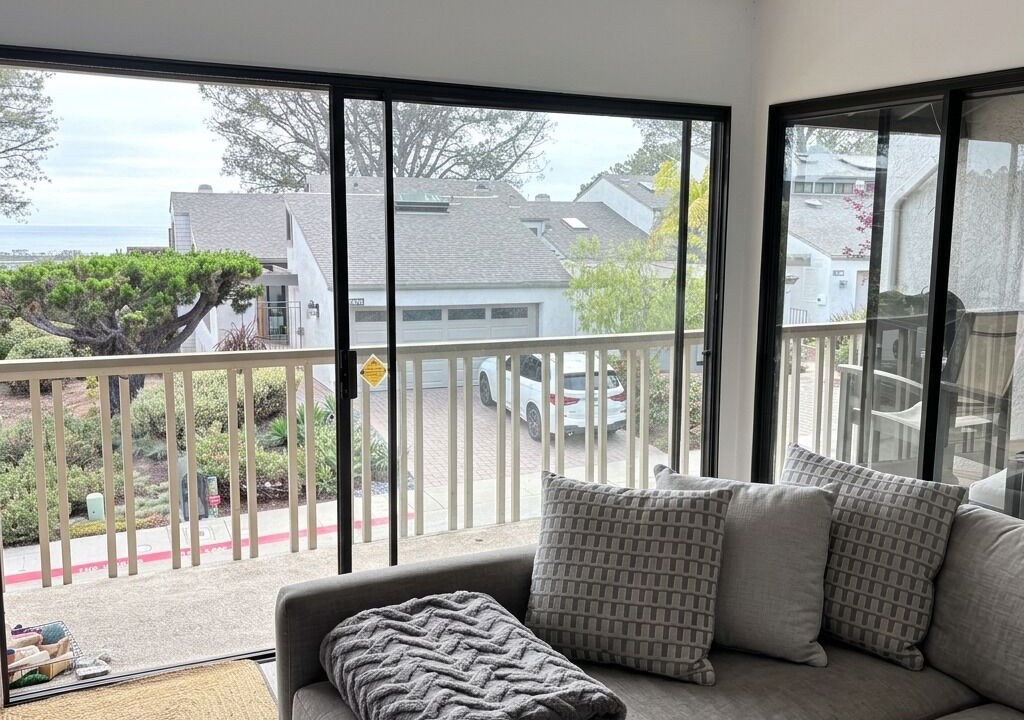Photo of Livingroom in Del Mar Heights