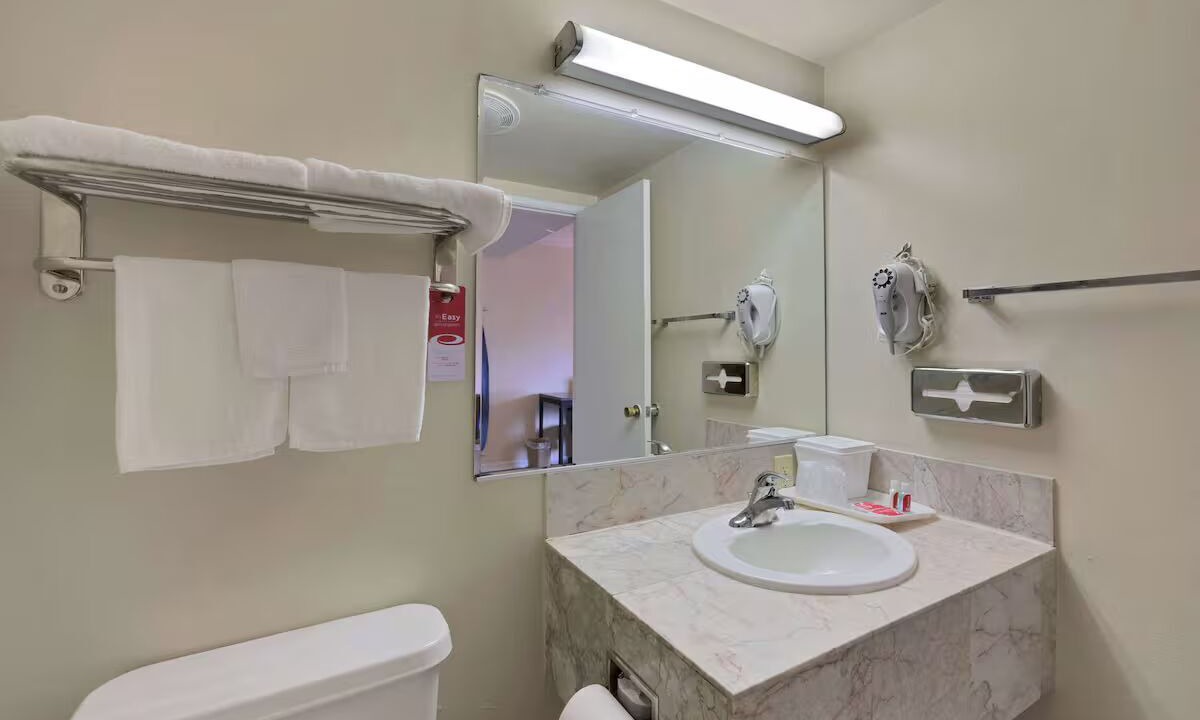 Photo of Bathroom in Woodland