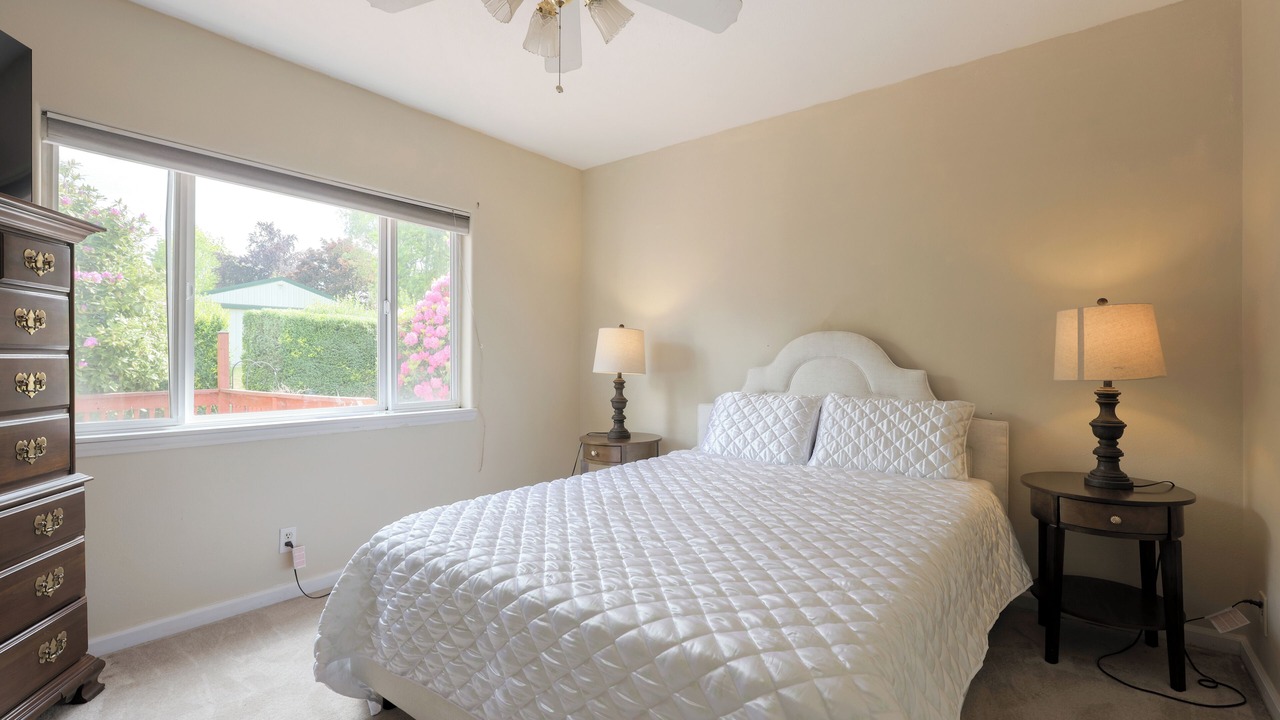 Photo of Bedroom in Oak Grove