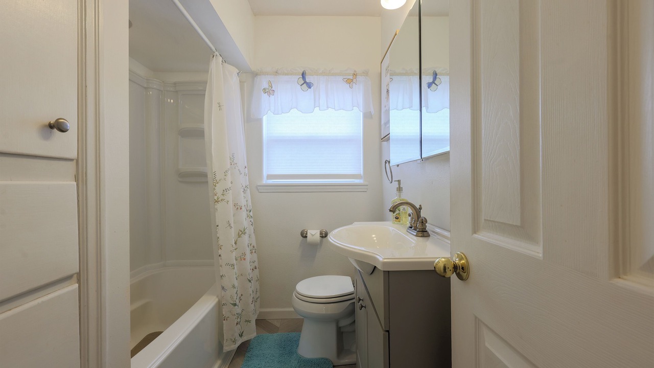 Photo of Bathroom in Oak Grove
